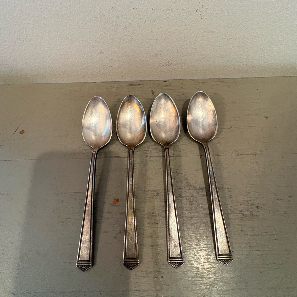 Four VTG 1847 Rogers Bros Silver Plate Flatware Spoons In Century pattern